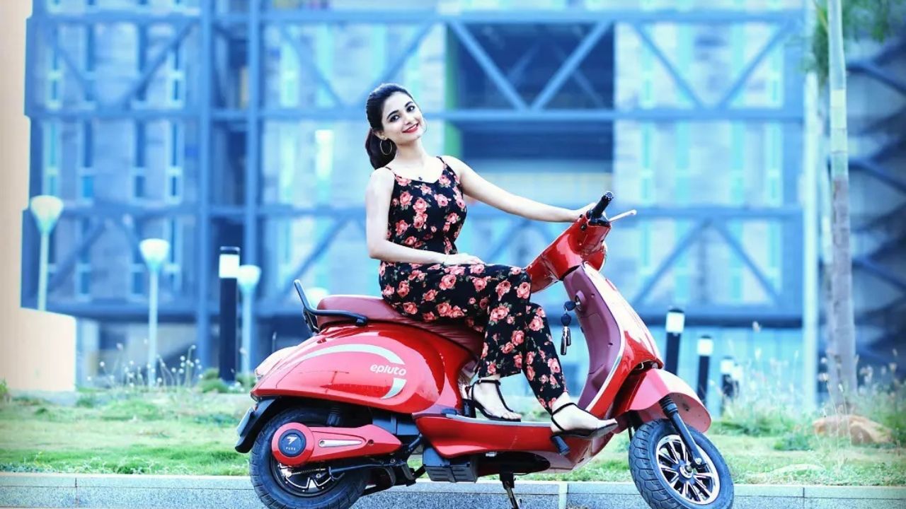 Pure EV - ePluto 2023 - Best Affordable Electric Scooter in India 