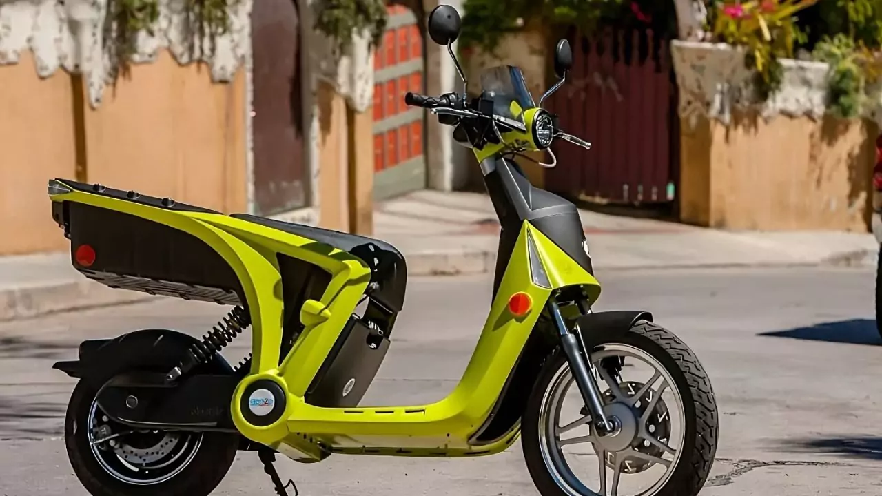 GenZe 2.0 electric scooter brings electric power to the people