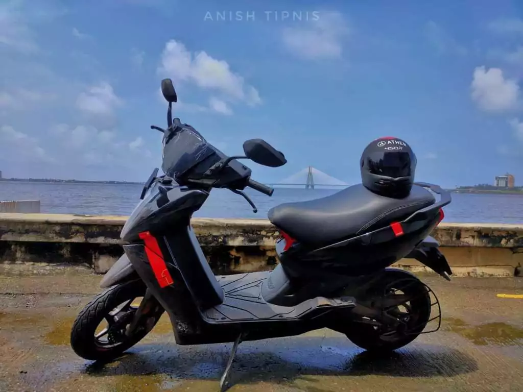 Ather 450 Plus left side view 
