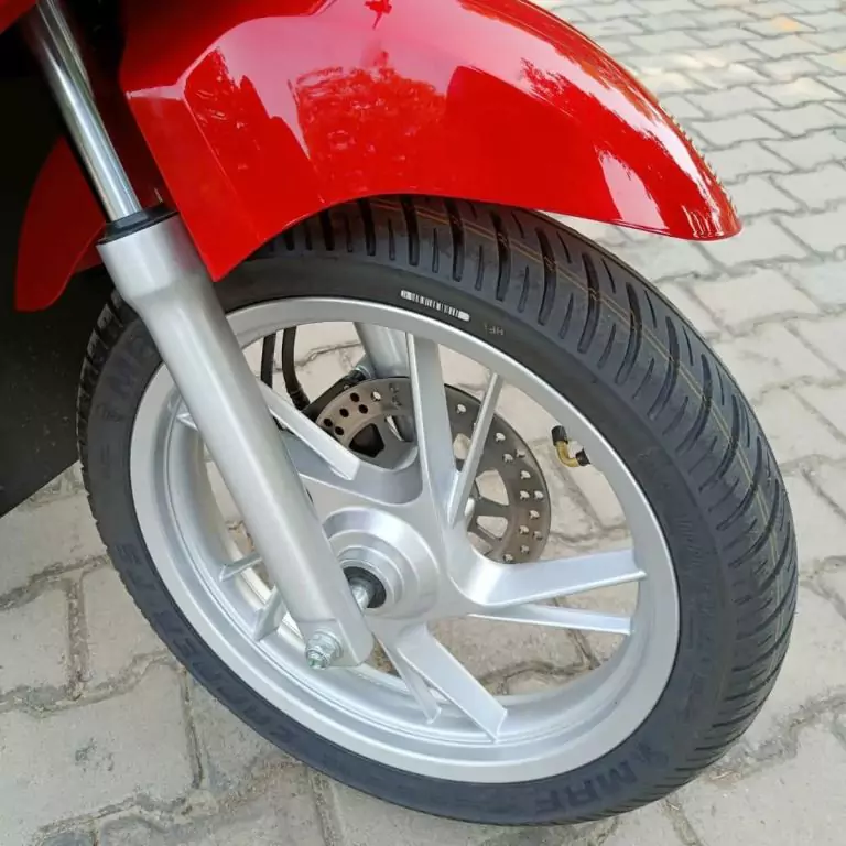 Okinawa Okhi 90, red color, front tyre