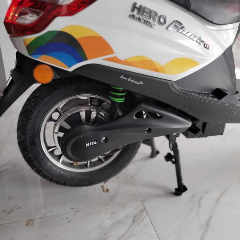 rear view (motor and rear tyre)