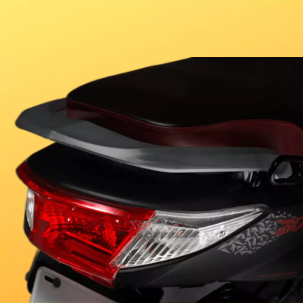 Ampere Zeal Ex, tail light